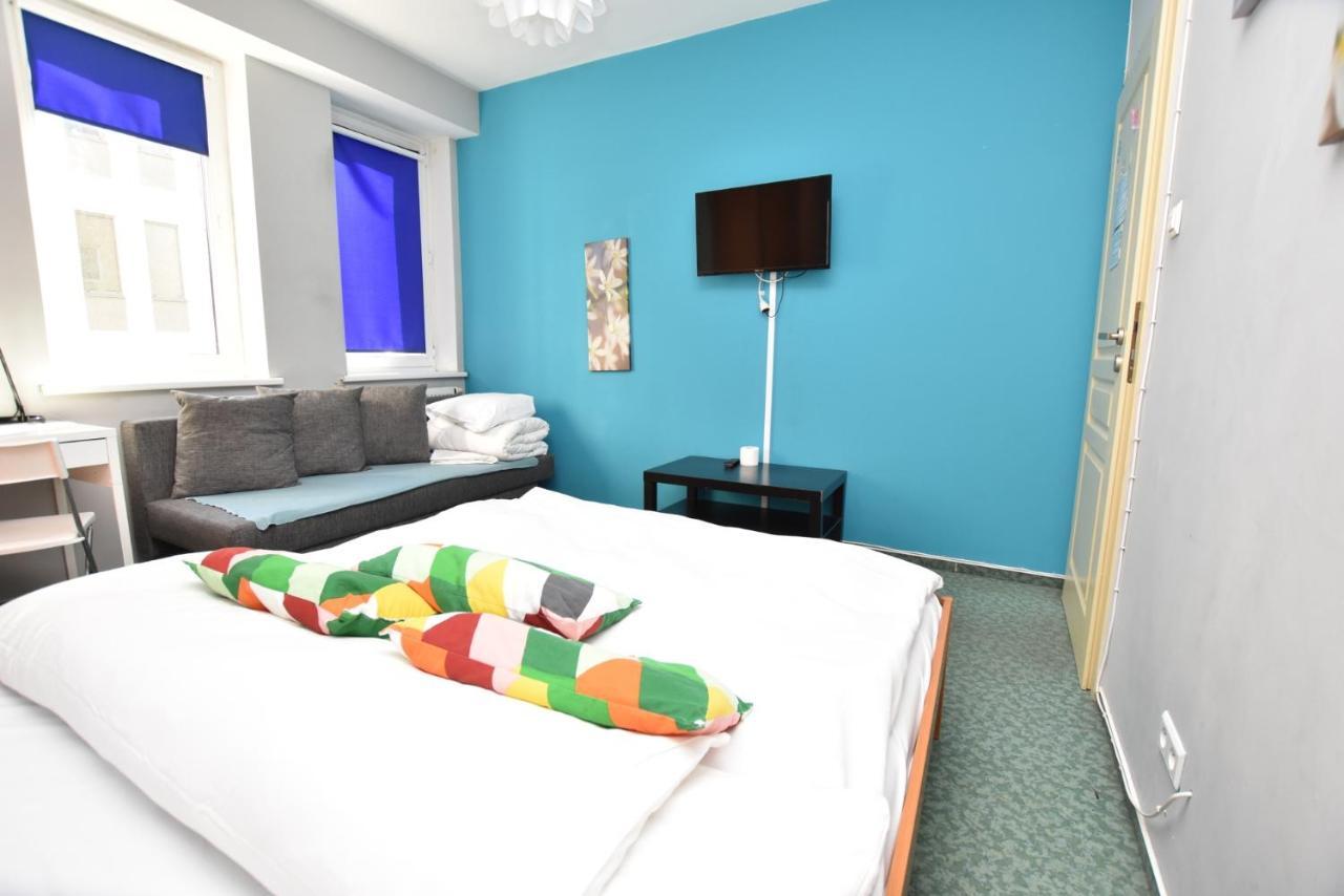 Dukes Aparthostel - Pokoje Prywatne Wroclaw Ngoại thất bức ảnh