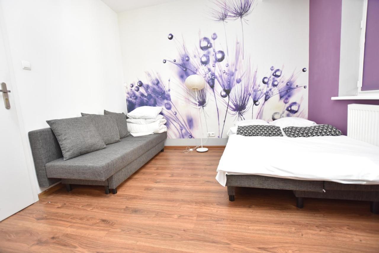 Dukes Aparthostel - Pokoje Prywatne Wroclaw Ngoại thất bức ảnh