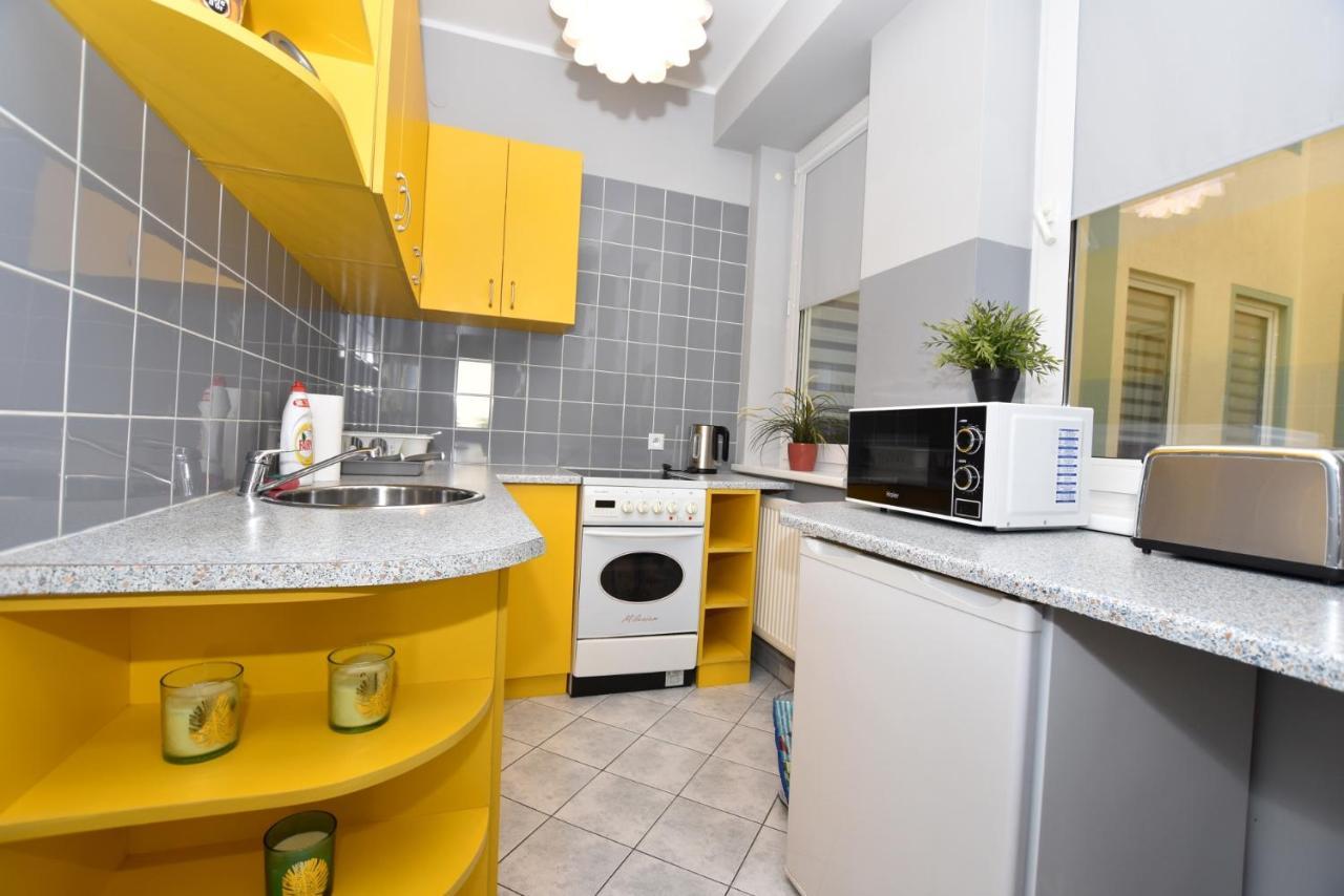Dukes Aparthostel - Pokoje Prywatne Wroclaw Ngoại thất bức ảnh