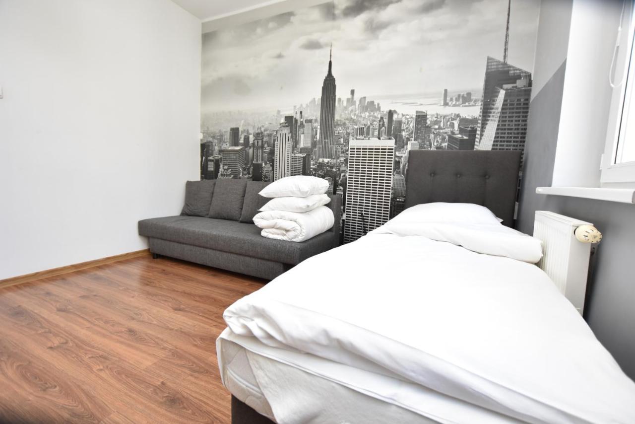 Dukes Aparthostel - Pokoje Prywatne Wroclaw Ngoại thất bức ảnh